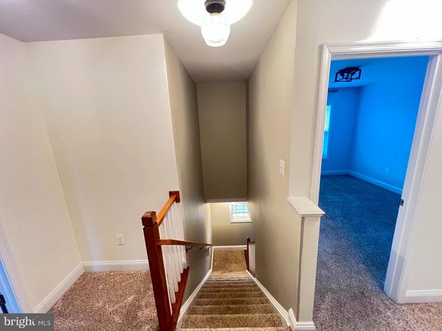 1697 RAVEN DR, Chambersburg, PA 17202