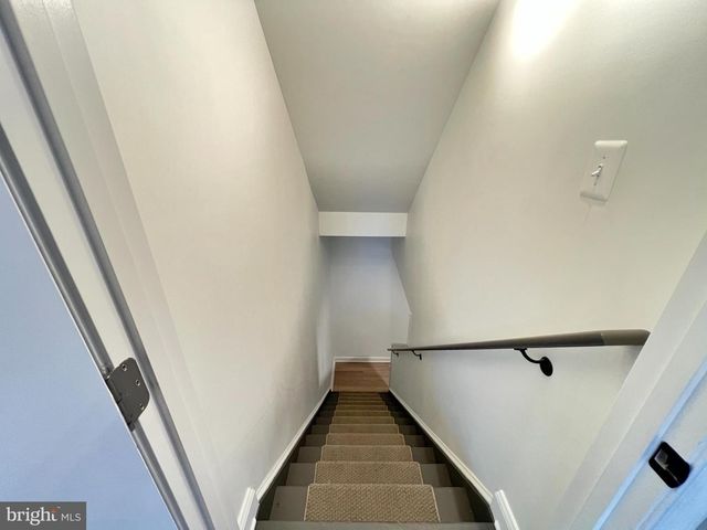 1697 RAVEN DR, Chambersburg, PA 17202