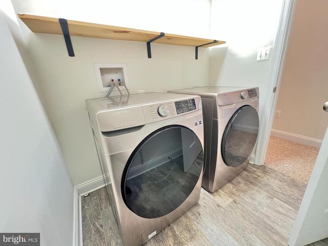 1697 RAVEN DR, Chambersburg, PA 17202