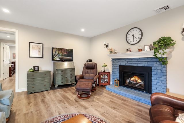 64 Second St, North Andover, MA 01845