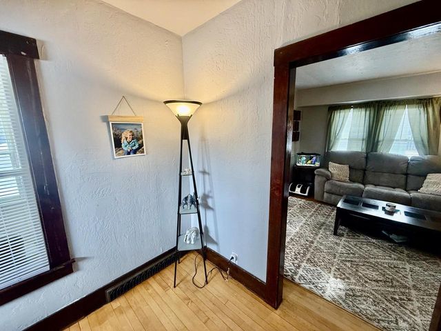 2324 Forest AVENUE, Two Rivers, WI 54241