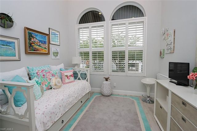 1165 4th ST S 2, Naples, FL 34102
