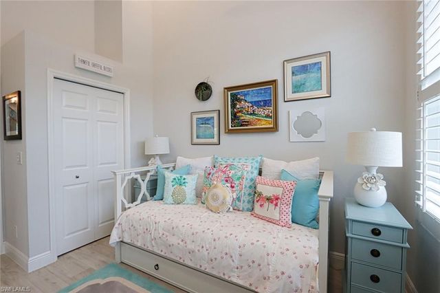 1165 4th ST S 2, Naples, FL 34102