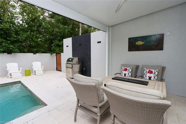 1165 4th ST S 2, Naples, FL 34102