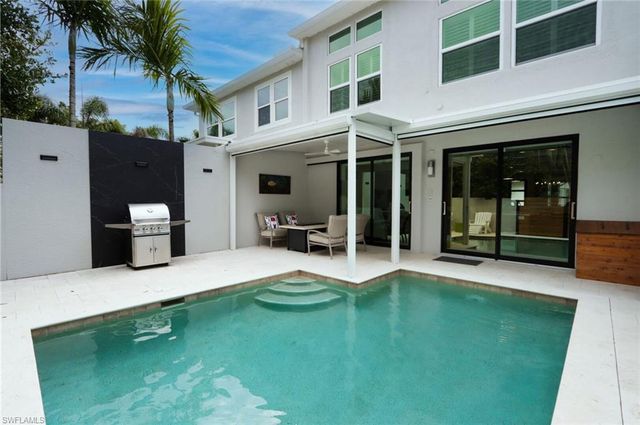 1165 4th ST S 2, Naples, FL 34102