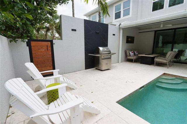 1165 4th ST S 2, Naples, FL 34102