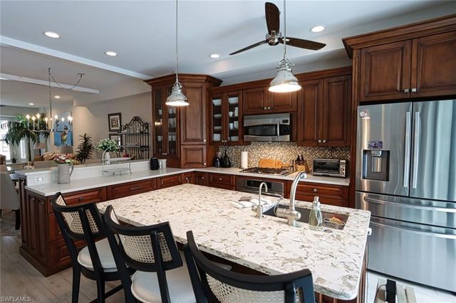 1165 4th ST S 2, Naples, FL 34102