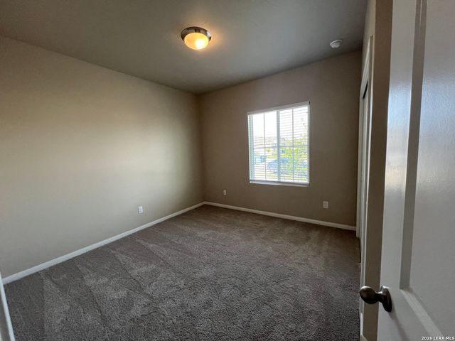 3500 TRIPPS PL, Seguin, TX 78155