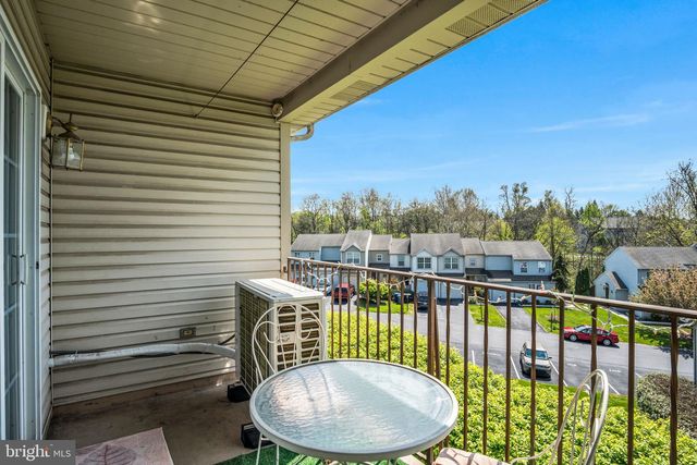 110 HIDDENWOOD DR, Harrisburg, PA 17110