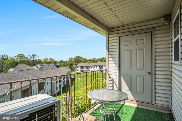 110 HIDDENWOOD DR, Harrisburg, PA 17110