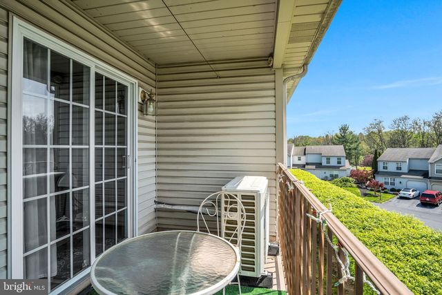 110 HIDDENWOOD DR, Harrisburg, PA 17110