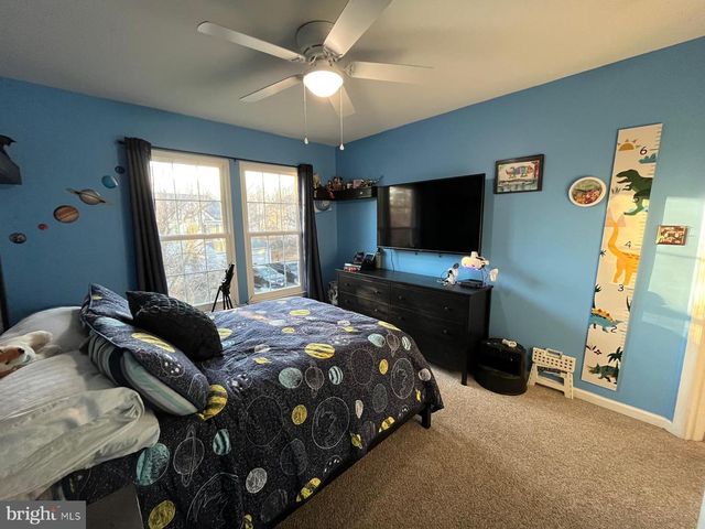 24 AURELIE DR, Fredericksburg, VA 22406