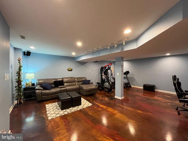 24 AURELIE DR, Fredericksburg, VA 22406