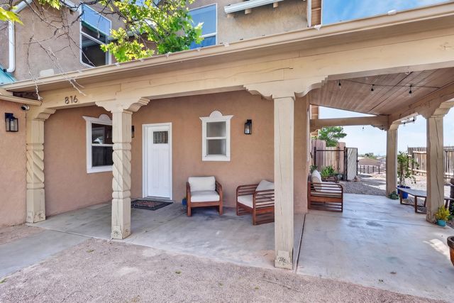 816 Acapulco Road NE, Rio Rancho, NM 87144