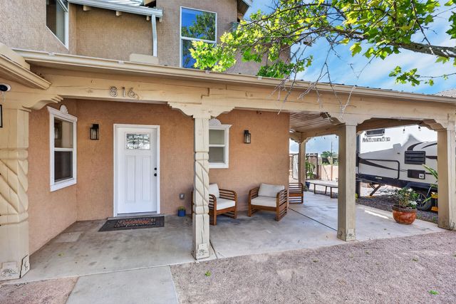 816 Acapulco Road NE, Rio Rancho, NM 87144
