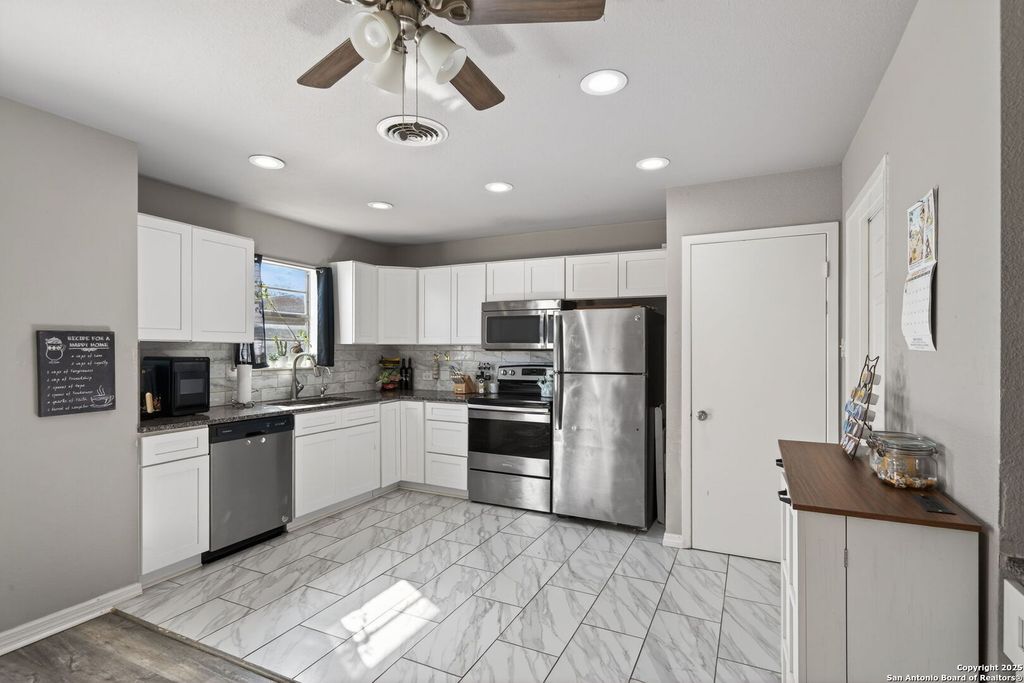 515 Mitchell, Schertz, TX 78154