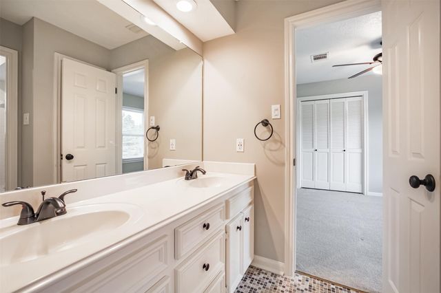 18335 Longmoor Drive Drive, Houston, TX 77084