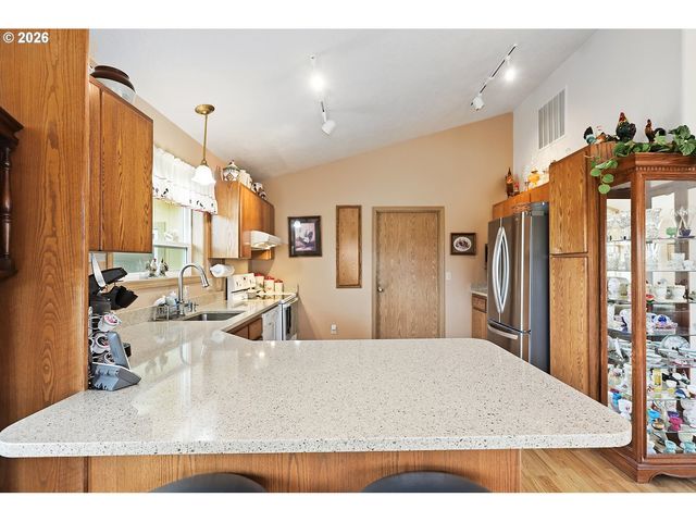 64 SEELY Dr, Goldendale, WA 98620