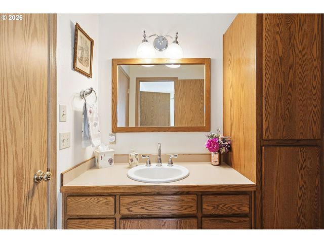 64 SEELY Dr, Goldendale, WA 98620