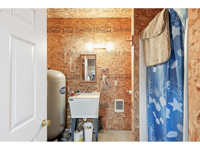 64 SEELY Dr, Goldendale, WA 98620