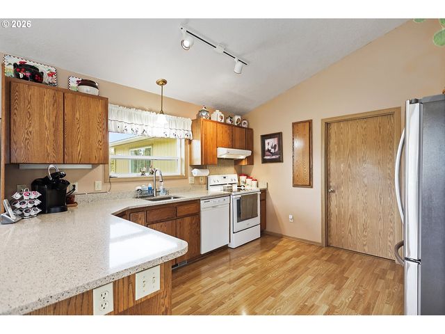 64 SEELY Dr, Goldendale, WA 98620