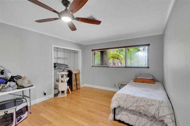 1518 Yale Drive, Hollywood, FL 33021