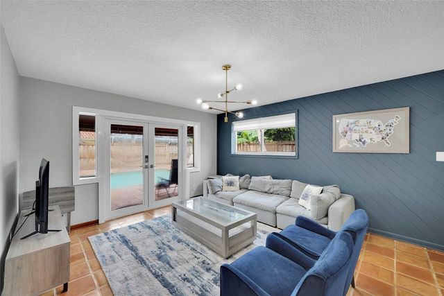 1518 Yale Drive, Hollywood, FL 33021