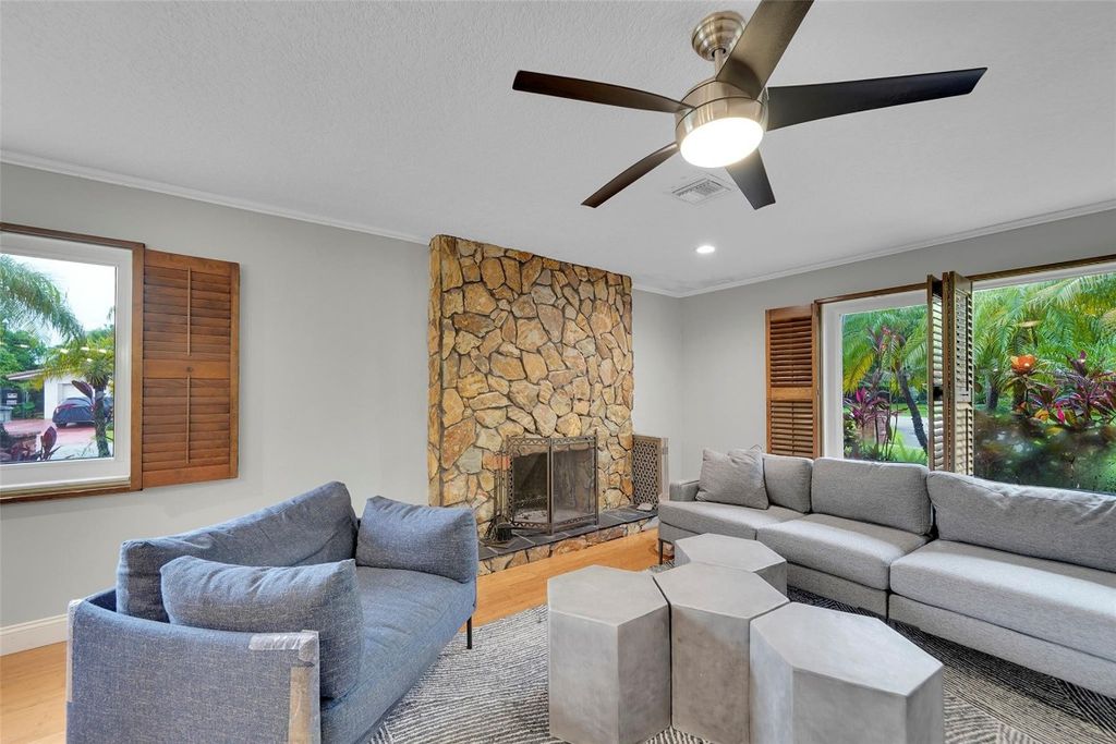 1518 Yale Drive, Hollywood, FL 33021