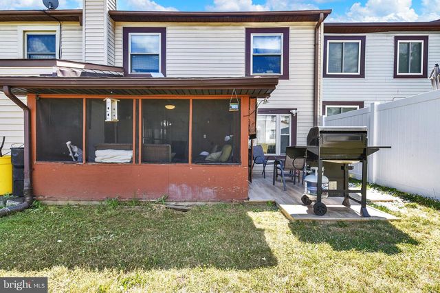 2622 GATEWAY DR, Harrisburg, PA 17110