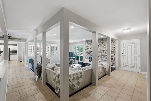 1511 S Phyllis Ln, Andover, KS 67002