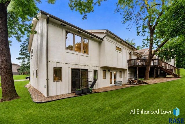 321 E Aspen Dr Drive, Sioux Falls, SD 57105