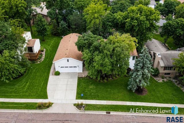 321 E Aspen Dr Drive, Sioux Falls, SD 57105