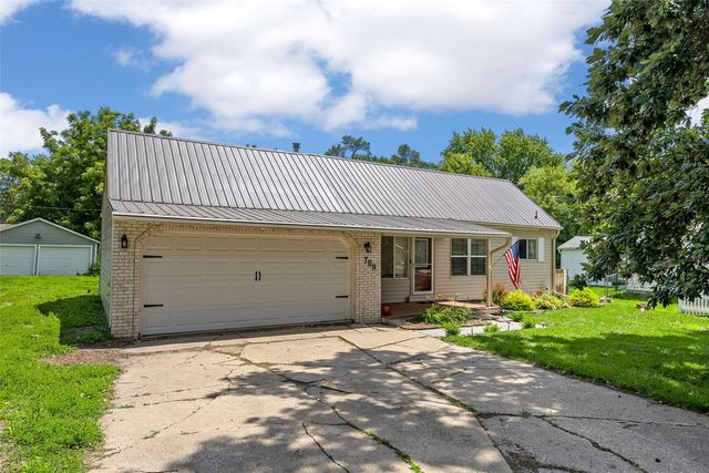 709 6th AVE, Coralville, IA 52241