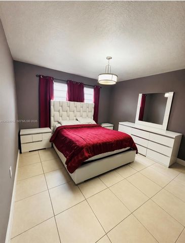 2778 W 60th Street 45, Hialeah, FL 33016