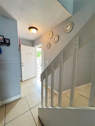 2778 W 60th Street 45, Hialeah, FL 33016