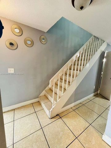 2778 W 60th Street 45, Hialeah, FL 33016