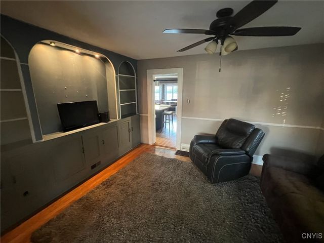 2817 Brighton Place, Utica, NY 13501
