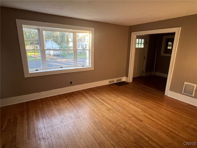 2817 Brighton Place, Utica, NY 13501