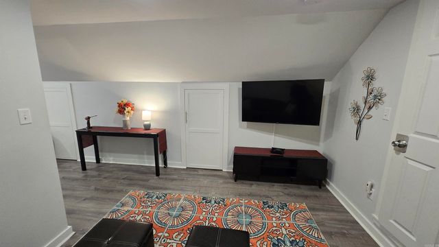 2812 W 7Th Street, Little Rock, AR 72205