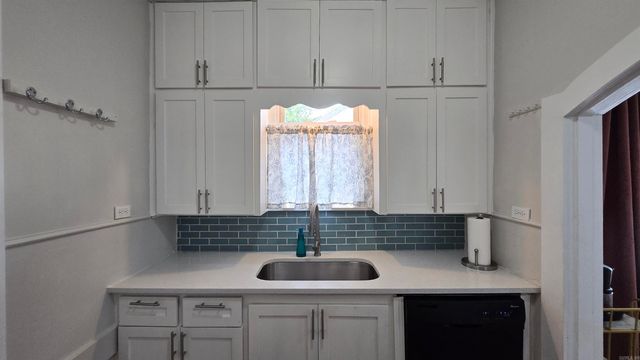 2812 W 7Th Street, Little Rock, AR 72205