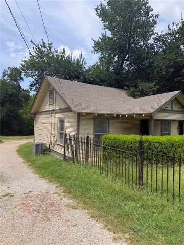 1007 W Clarendon Drive, Dallas, TX 75208