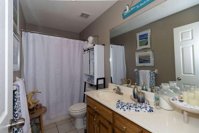 1331 W Turnberry Boulevard, Ozark, MO 65721