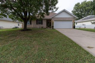 1331 W Turnberry Boulevard, Ozark, MO 65721