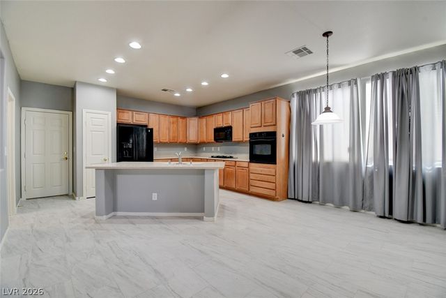 5423 Basset Hound Avenue, Las Vegas, NV 89131