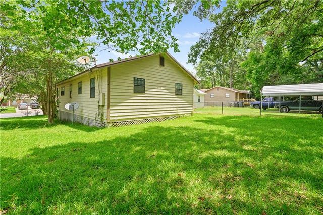 515 Lee Street W, Chickasaw, AL 36611