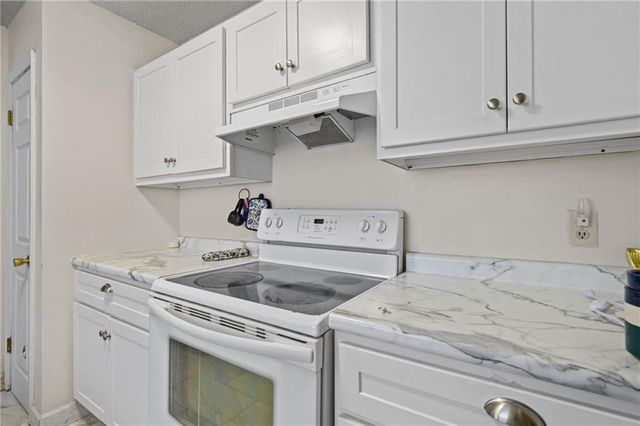 515 Lee Street W, Chickasaw, AL 36611