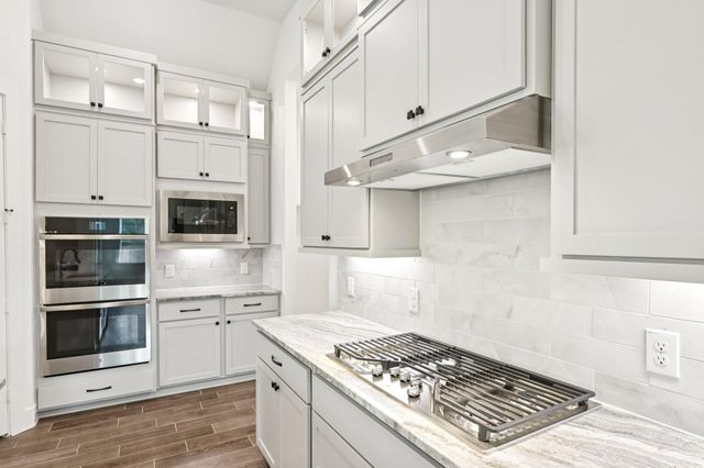 26030 S Outrider Banks, Montgomery, TX 77316