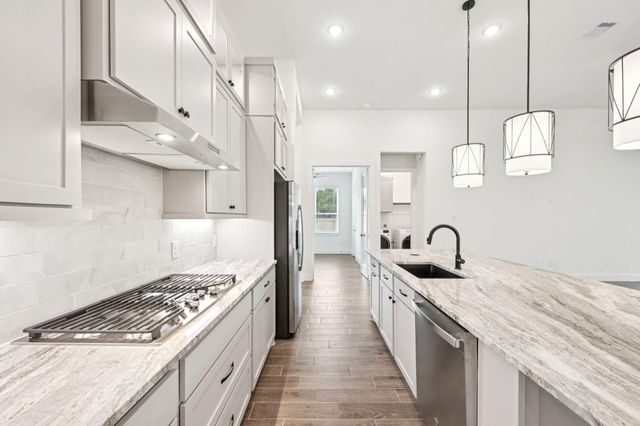 26030 S Outrider Banks, Montgomery, TX 77316