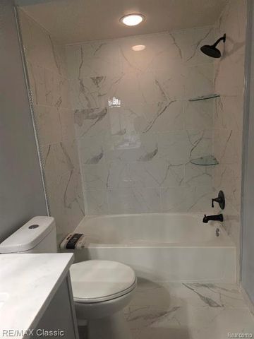 1806 S Hill Boulevard, Bloomfield Hills, MI 48304