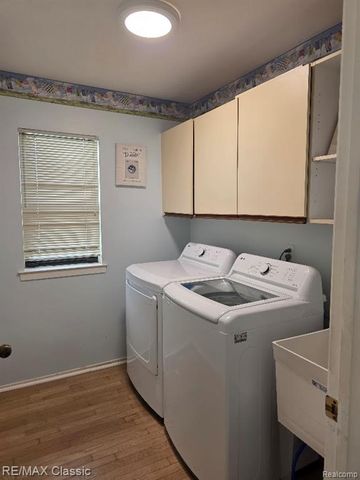 1806 S Hill Boulevard, Bloomfield Hills, MI 48304